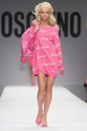 -  Moschino