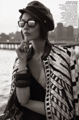 -      Vogue Paris