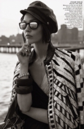 -      Vogue Paris