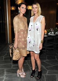       Tod's   Tod's  VOGUE