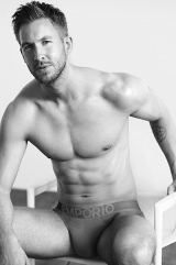              Emporio Armani