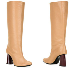 :  Carven