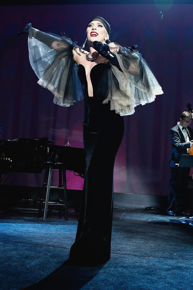     Yanina Couture      Parker  -