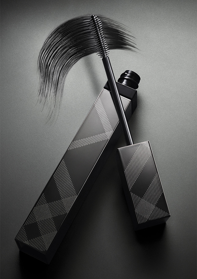 Burberry Cat Lashes      