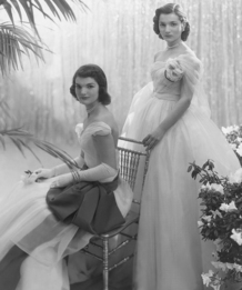 Как две капли: модные сестры, которых иногда невозможно различить