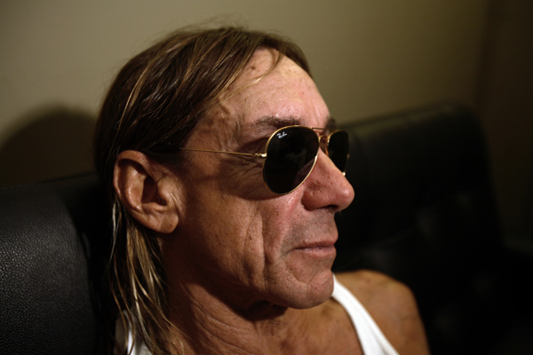 ���� ���