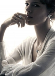     Valentino  Harry Winston
