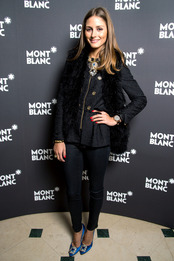     Manolo Blahnik Hangisi   Montblanc