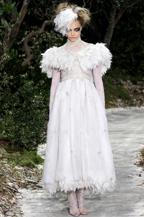 :     Chanel / 2013