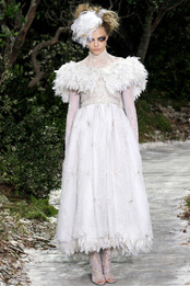 :     Chanel / 2013