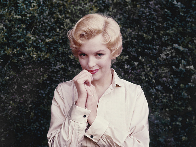     Love, Marilyn