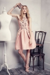 H&M   -