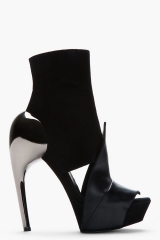   :   Gareth Pugh