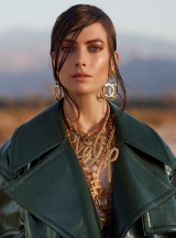 ""   Elle US