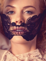   :     Vogue