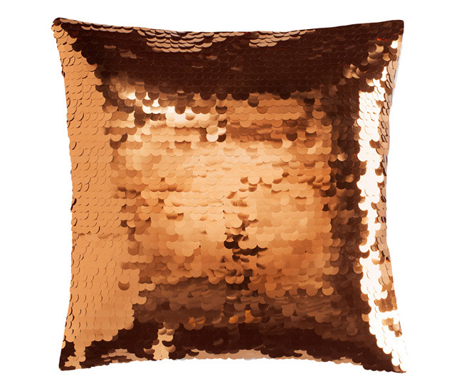  :    H&M Home